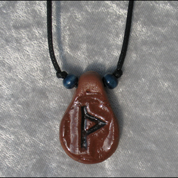 Collier Runique "Thurisaz"